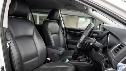 2015 Subaru Outback Limited AWD Leather package image 341594