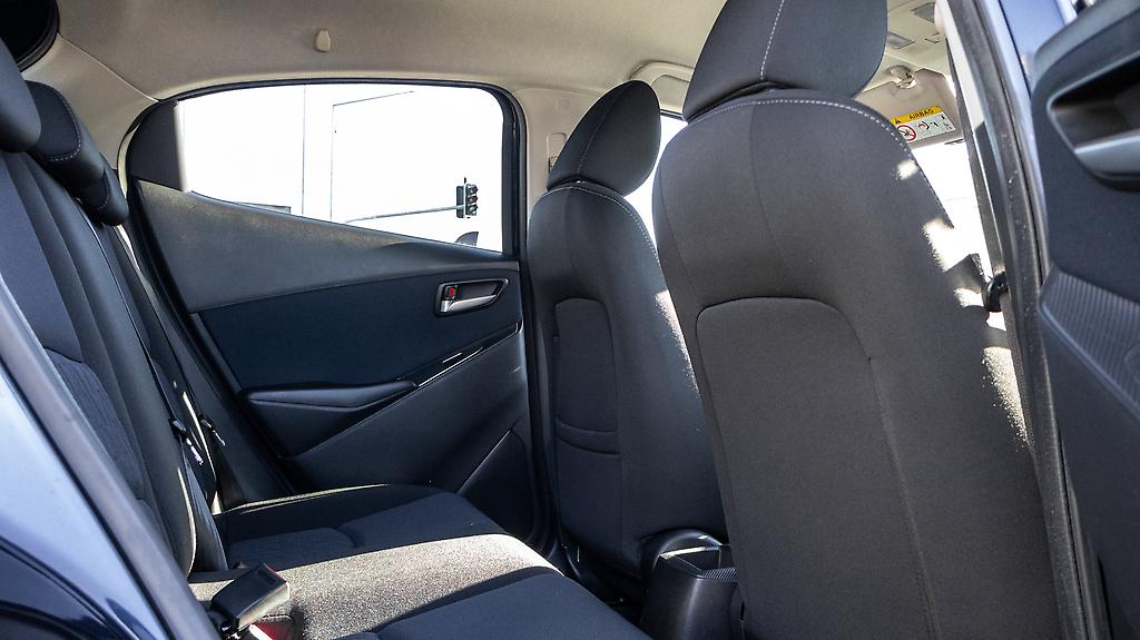 2015 Mazda Demio 13S 6AT Push start image 345676