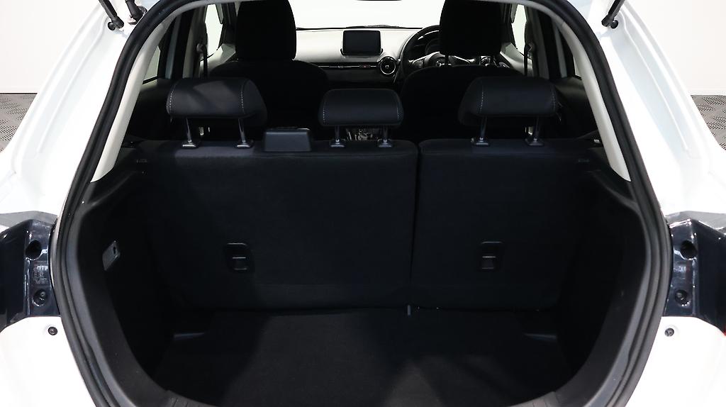 2015 Mazda Demio Push Start + Reverse Camera image 343491