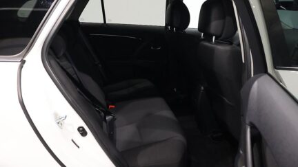 2012 Toyota Avensis Xi + Alloy Wheels image 340960