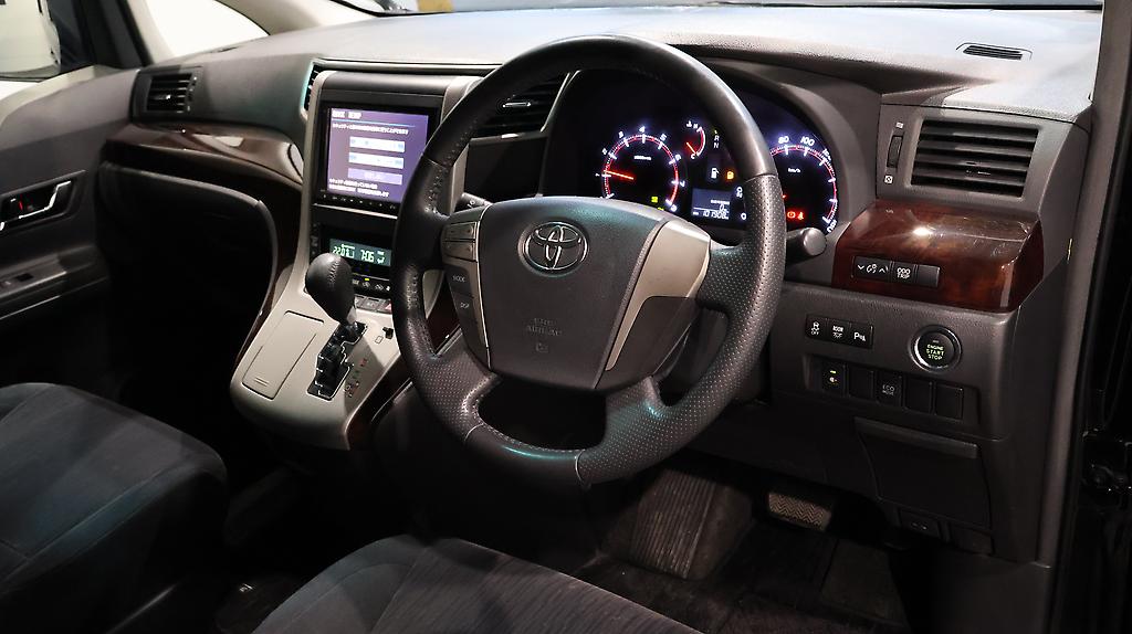 2012 Toyota Vellfire 2.4Z image 344631