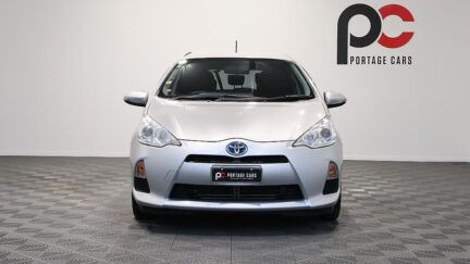 2013 Toyota Aqua G Model + Reverse Camera image 345055
