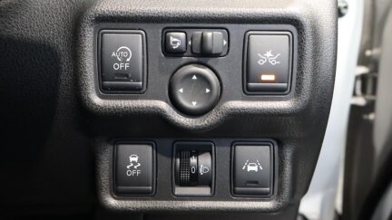 2014 Nissan Note X Emergency Brake Package image 344831