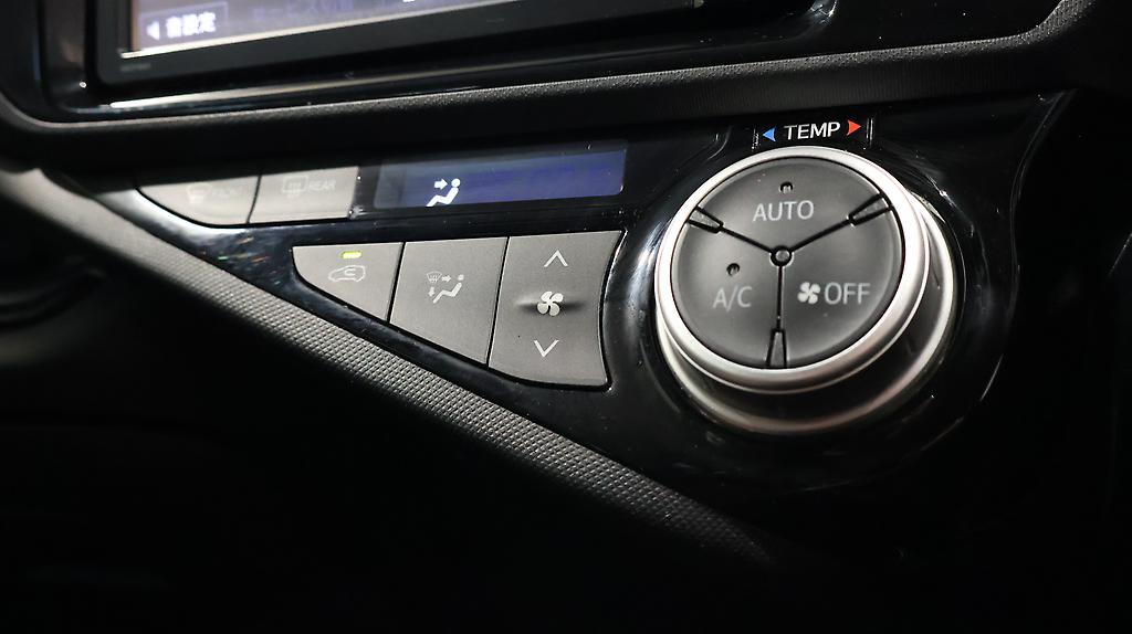 2015 Toyota Aqua G Model + Reverse Camera image 344721