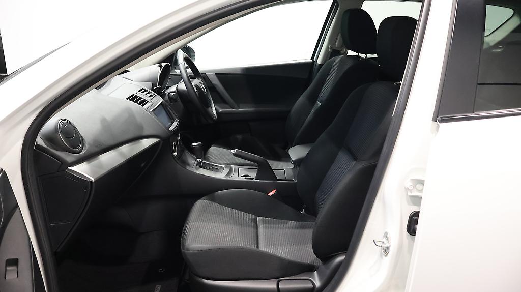2012 Mazda Axela Sports 15S Super Low KMs image 340687