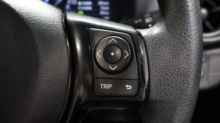 2017 Toyota Vitz Hybrid F Model image 344534