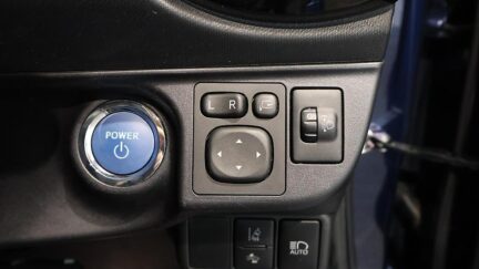 2016 Toyota Aqua Push Button + Reverse Camera image 343214