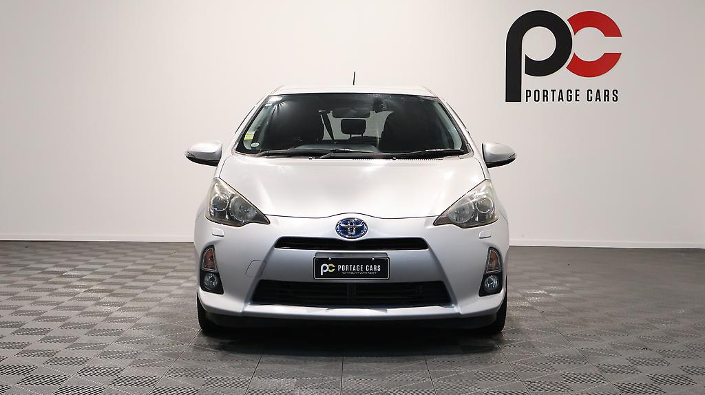2013 Toyota Aqua G Model with Alloys image 341383