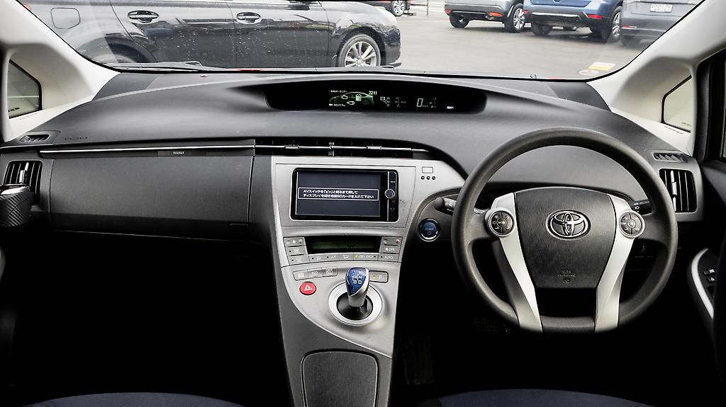 2014 Toyota Prius Model S Push start image 341654