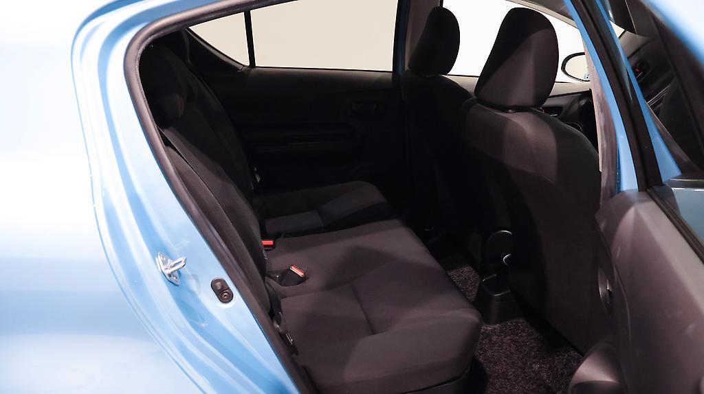 2015 Toyota Aqua S Model + Push Button Start image 342678