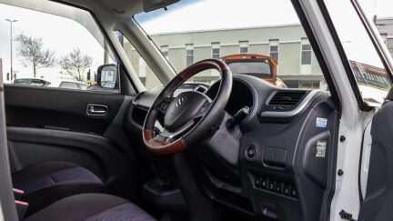 2015 Suzuki Solio Push Start , Dual power slide door image 345934