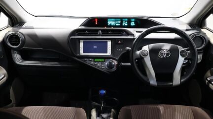 2013 Toyota Aqua G Model with Alloys image 341393