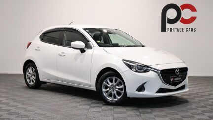 2015 Mazda Demio Push Start + Reverse Camera image 343485