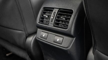 2015 Subaru Outback Limited AWD Leather package image 341600
