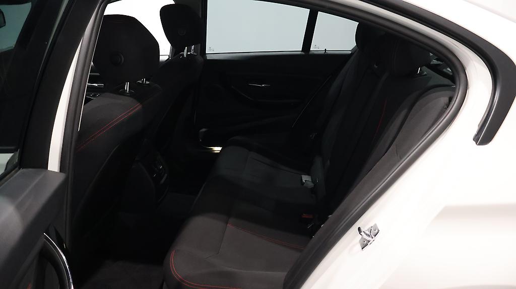 2012 BMW 3 Series Sport image 341438