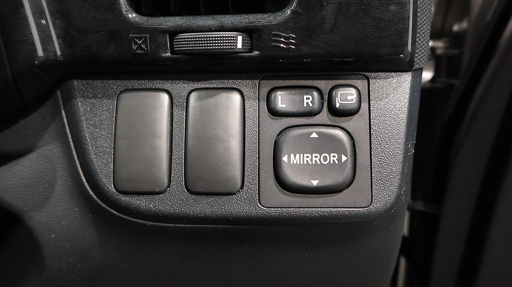 2007 Toyota Wish 7 Seater image 344120