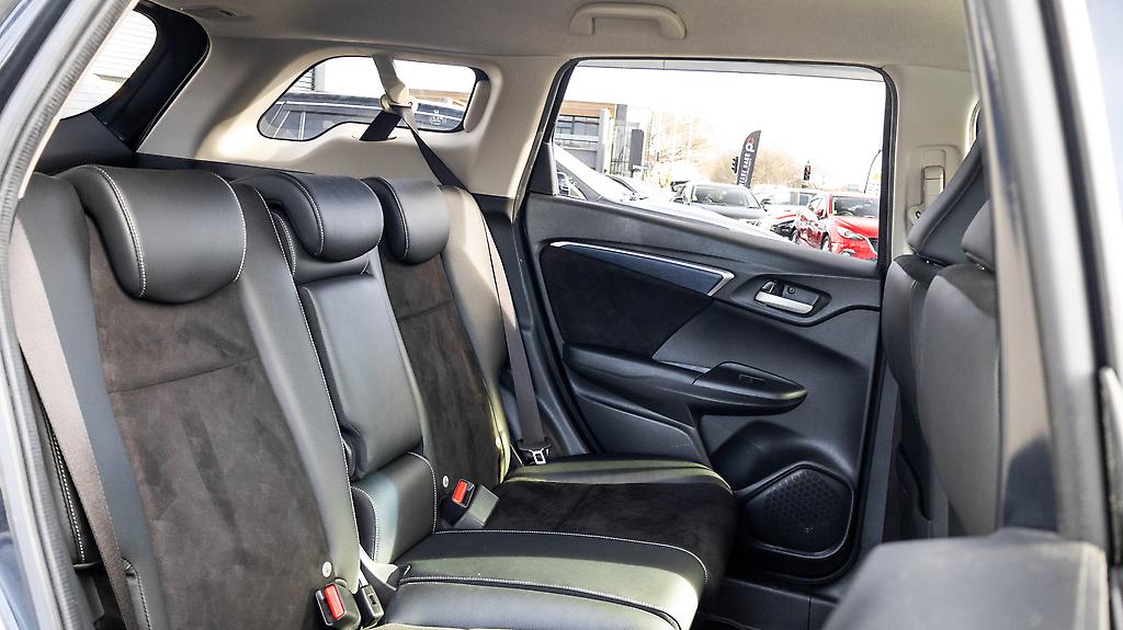 2019 Honda Shuttle Hybrid Z Half leather trim image 342278