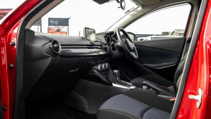 2015 Mazda Demio 13S 6AT FWD Push start image 342495