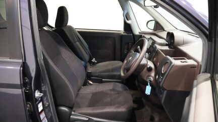 2013 Toyota Spade F Model image 343219