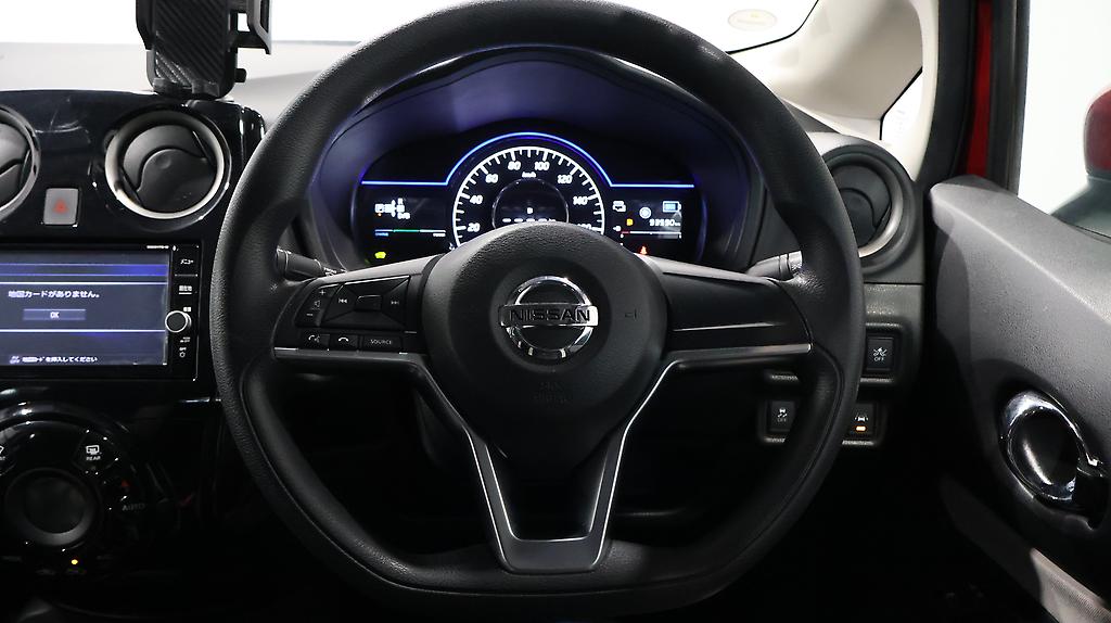 2018 Nissan Note E-Power X image 345485