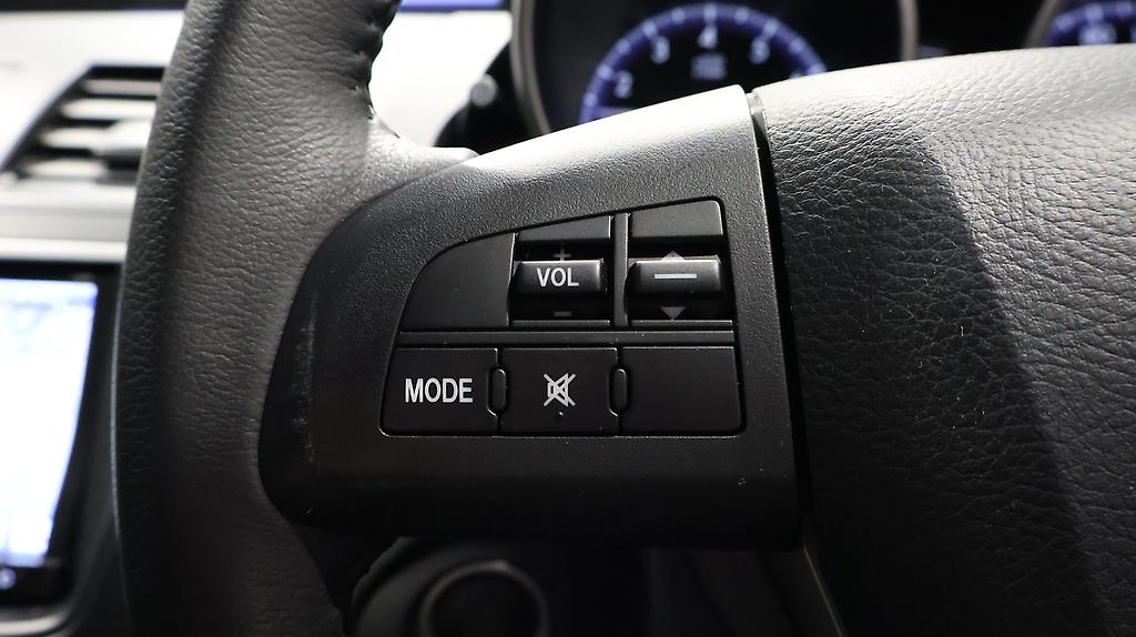 2013 Mazda Axela 15S Sport Edition image 341289