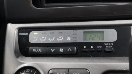 2005 Toyota Wish image 343761