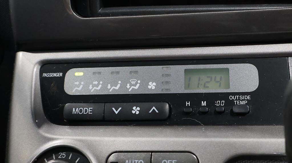 2005 Toyota Wish image 343761