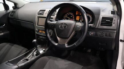 2012 Toyota Avensis Xi + Alloy Wheels image 340963