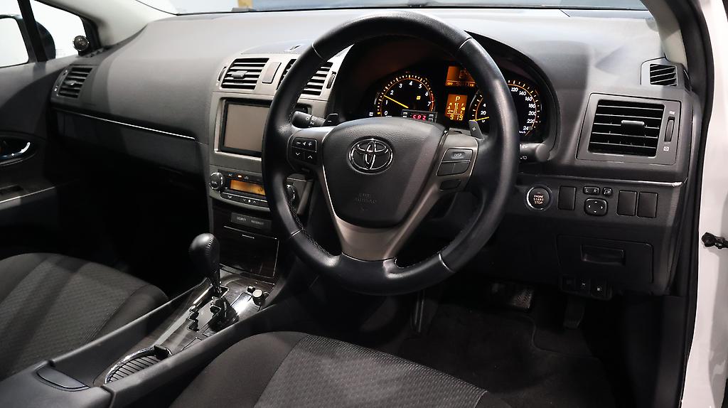 2012 Toyota Avensis Xi + Alloy Wheels image 340963