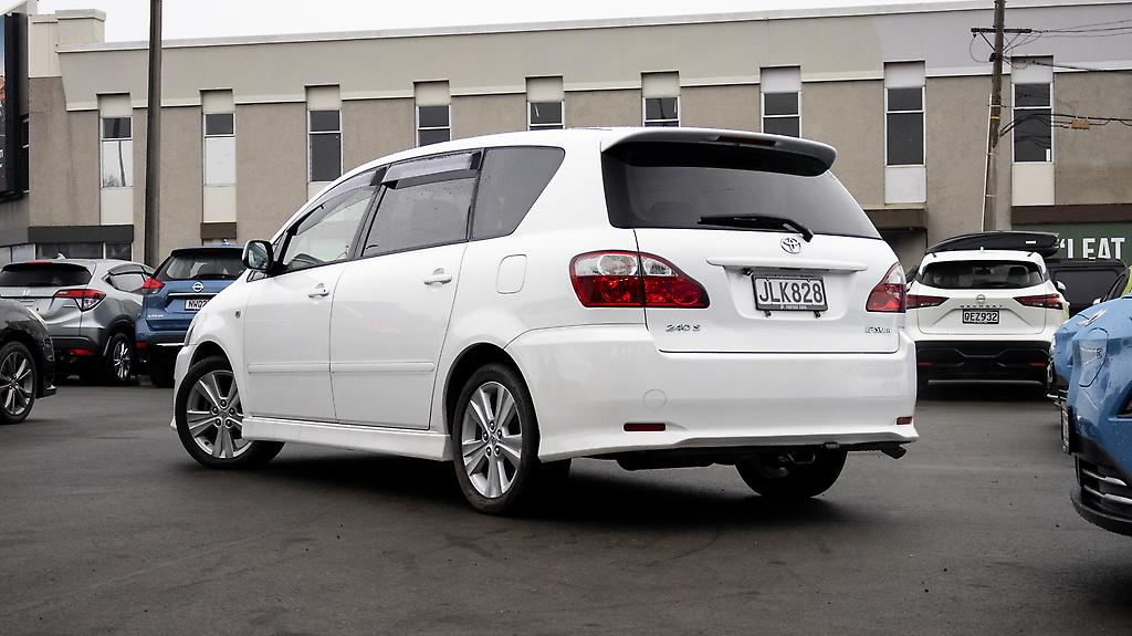 2006 Toyota Ipsum 240 S 7 Seater, Reverse camera image 342333