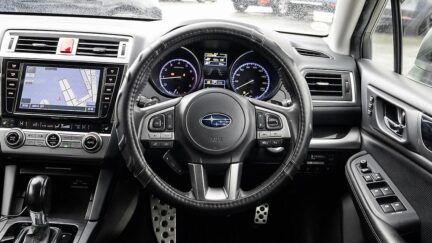2015 Subaru Outback Limited AWD Leather package image 341597