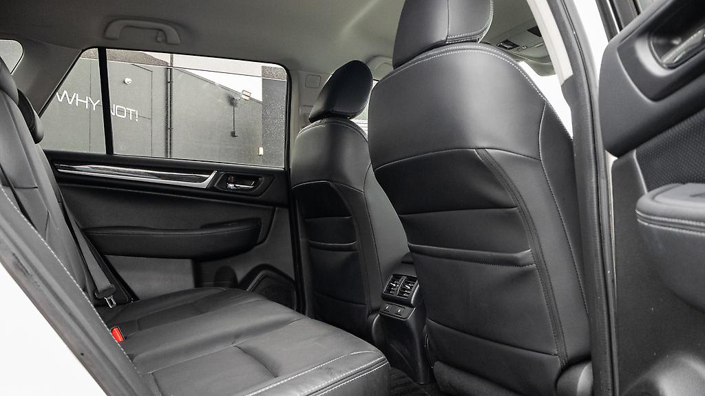2015 Subaru Outback Limited AWD Leather package image 341592