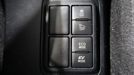 2016 Toyota Aqua Push Button + Reverse Camera image 343212