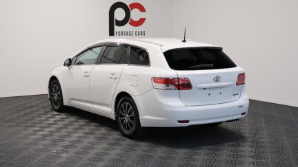 2012 Toyota Avensis Xi + Alloy Wheels image 340954