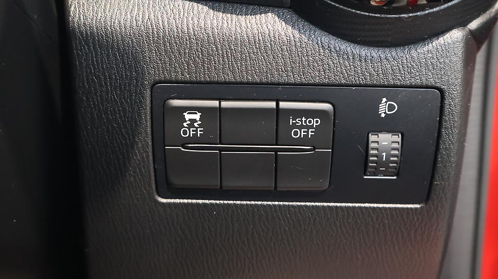 2016 Mazda Demio 13S + Reverse Camera image 343102