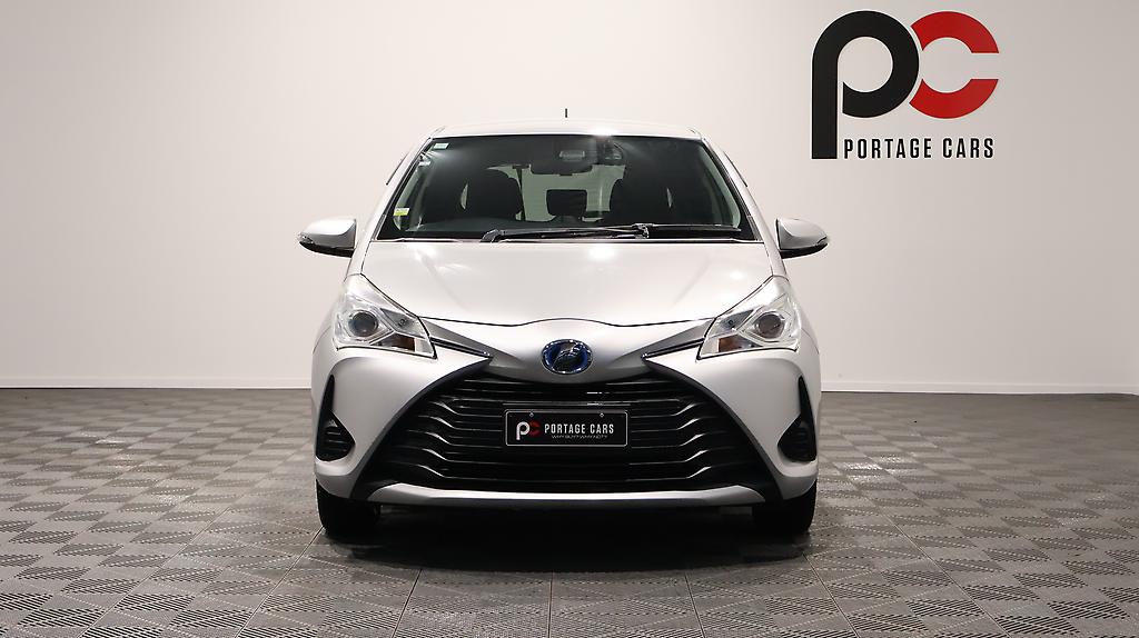 2017 Toyota Vitz Hybrid + Reverse Camera image 345538