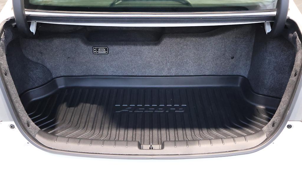 2013 Honda Accord Hybrid LX Leather Package image 340843