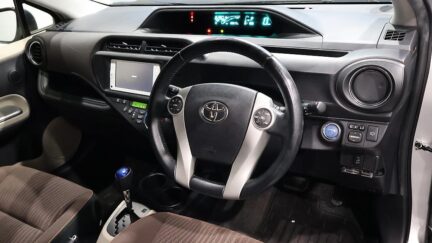 2013 Toyota Aqua G Model with Alloys image 341394