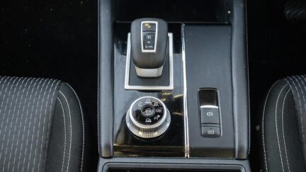 2022 Mitsubishi Outlander LS 2.5P/4WD/CVT image 345761