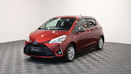 2017 Toyota Vitz Hybrid Jewela image 341731