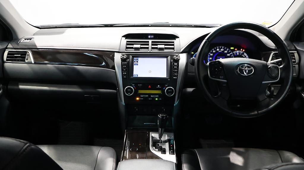 2012 Toyota Camry Leather Package image 342724