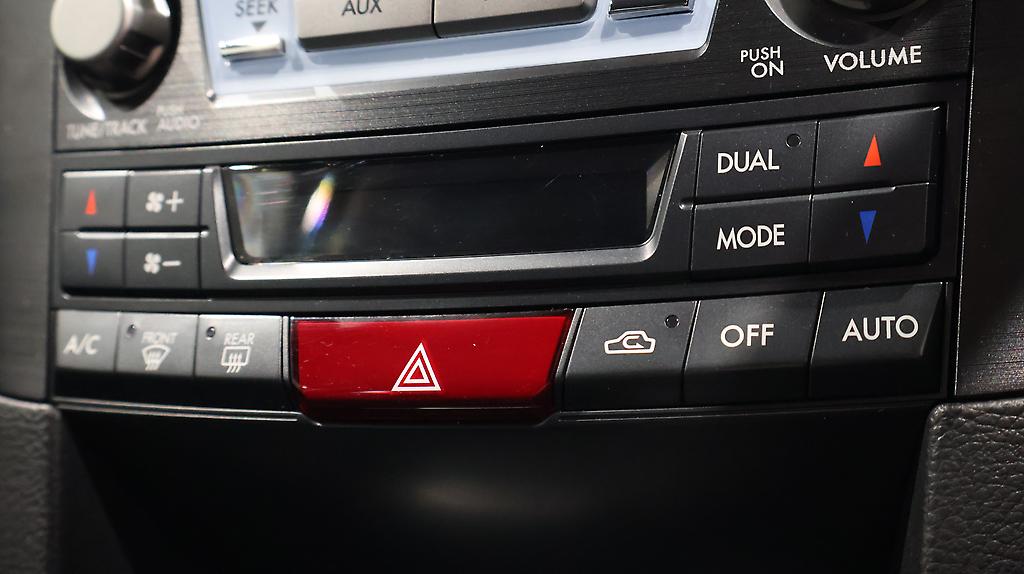 2012 Subaru Legacy 2.5i Eyesight S-Package AWD image 342662