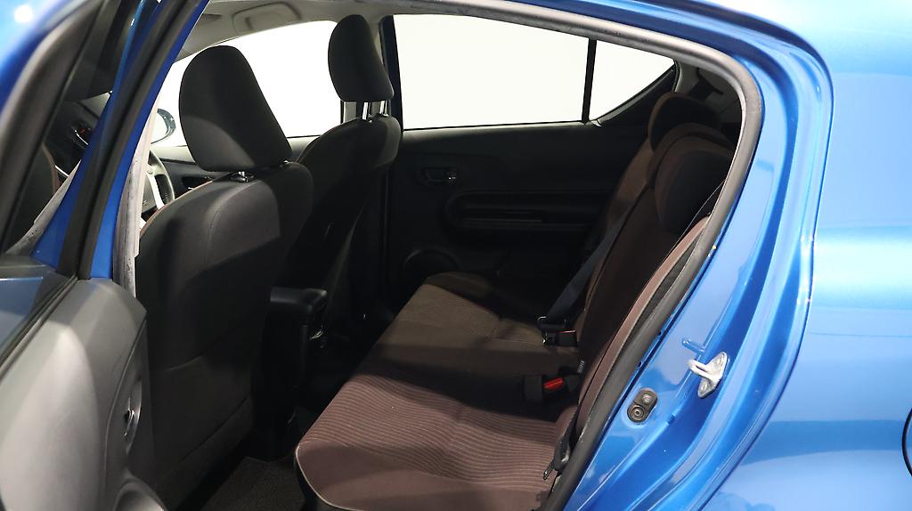 2016 Toyota Aqua G Model + Push Button Start image 341214
