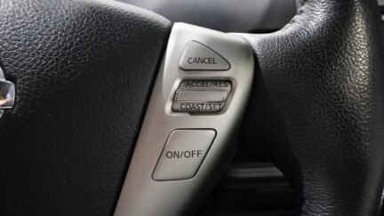 2013 Nissan Serena Highway Star S Hybrid image 341121