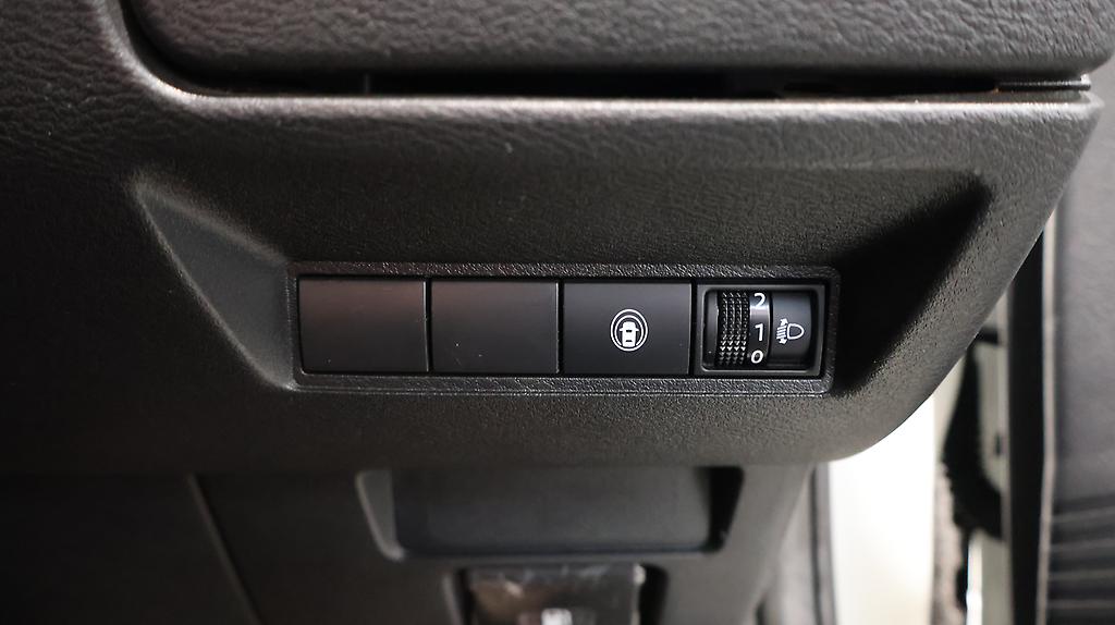 2021 Nissan Note E Power Hybrid with Alloys image 345270