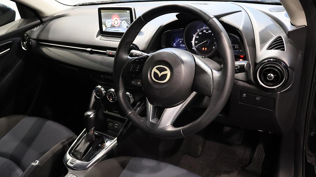 2015 Mazda Demio 13S + Reverse Camera image 346156
