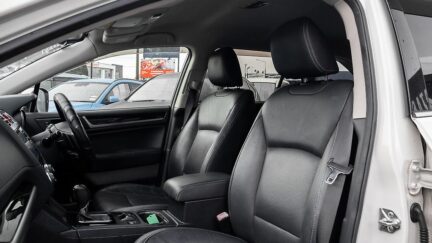 2015 Subaru Outback Limited AWD Leather package image 341603