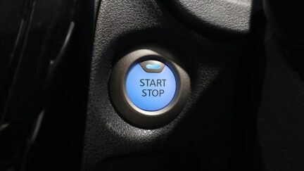 2017 Nissan Note E Power-X Great Look in Black!! image 344450