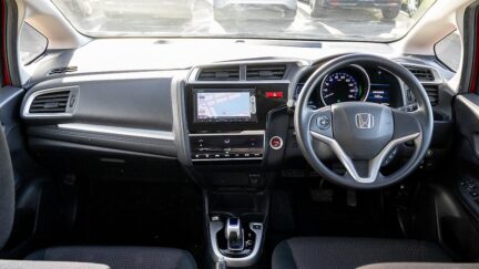 2015 Honda Fit Hybrid F Spec Hybrid image 341043