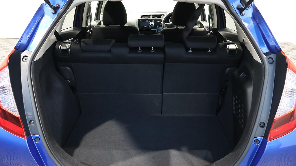 2014 Honda Fit Hybrid F-Package Fit Jazz image 343816